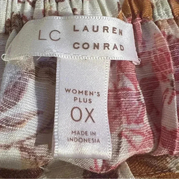 LC Lauren Conrad Ploral Women Short Sleeves Button Down Blouse Floral Plus OX - Picture 5 of 6